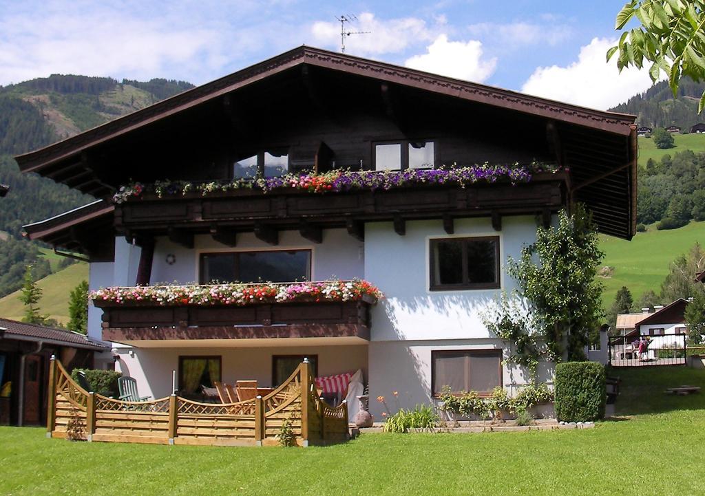 Chalet Anna Appartment Утендорф Екстериор снимка